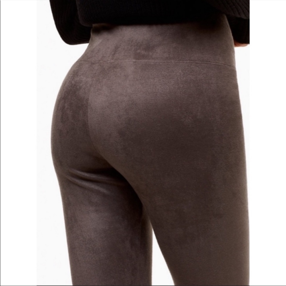 Aritzia Wilfred free Daria vegan suede leggings